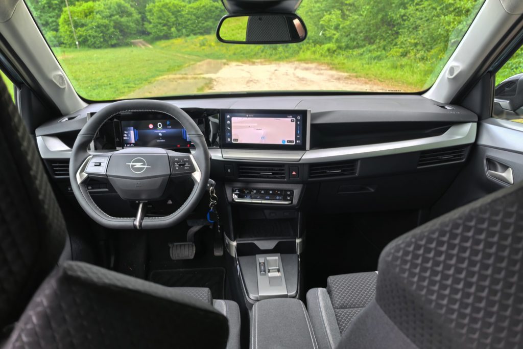 Opel Frontera GS Electric Veliko prostora, malo prestiža 2
