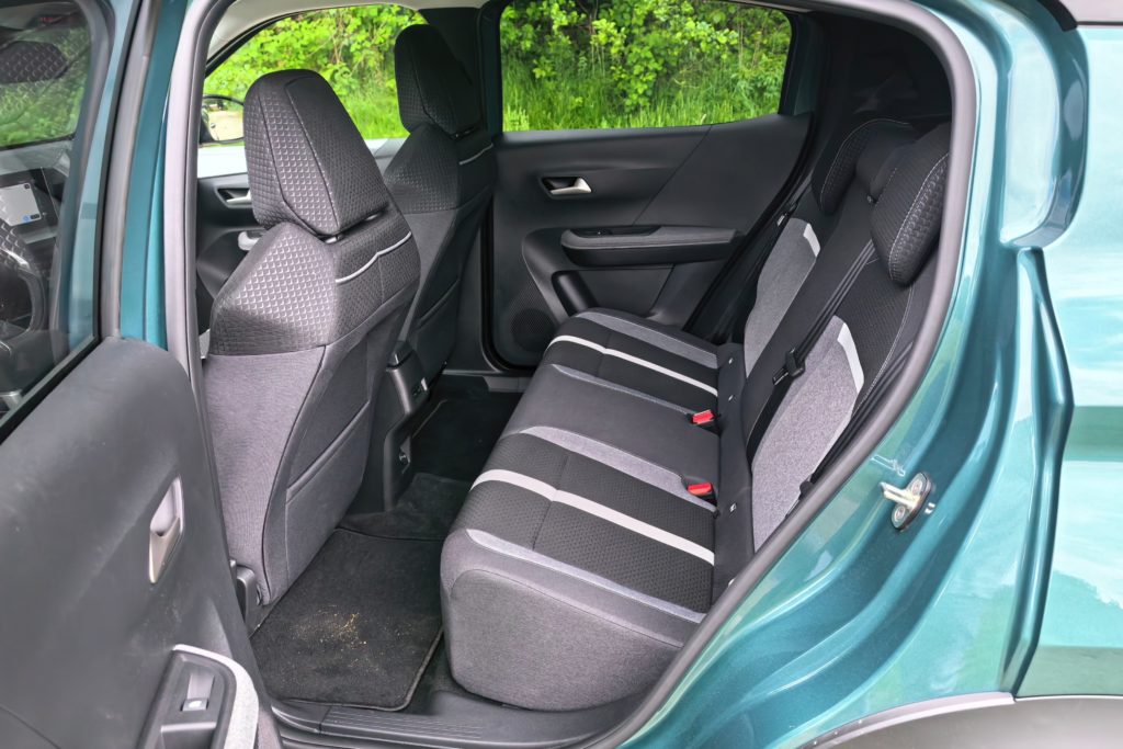 Opel Frontera GS Electric Veliko prostora, malo prestiža 3