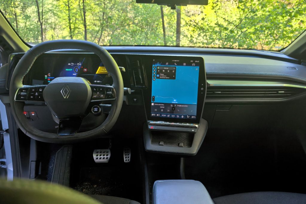 Renault Megane E Tech Electric Poraba je odlična, baterija pa premajhna
