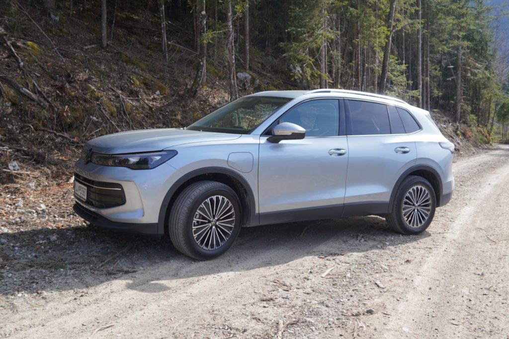 Volkswagen Tiguan eHybrid Električni način ni rezerviran le za začetek poti