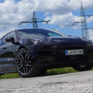 Zeekr 001 Privilege AWD Odličnost ni pogojena z državljanstvom