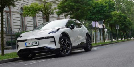 Zeekr X Privilege AWD Premijski električni križanec z izrazitim značajem in nekaj težko spregledljivimi kompromisi