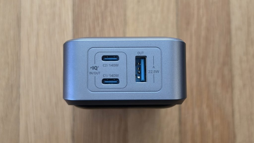 Test prenosne baterije Anker Prime Power Bank 26K 300W trije USB vhodi