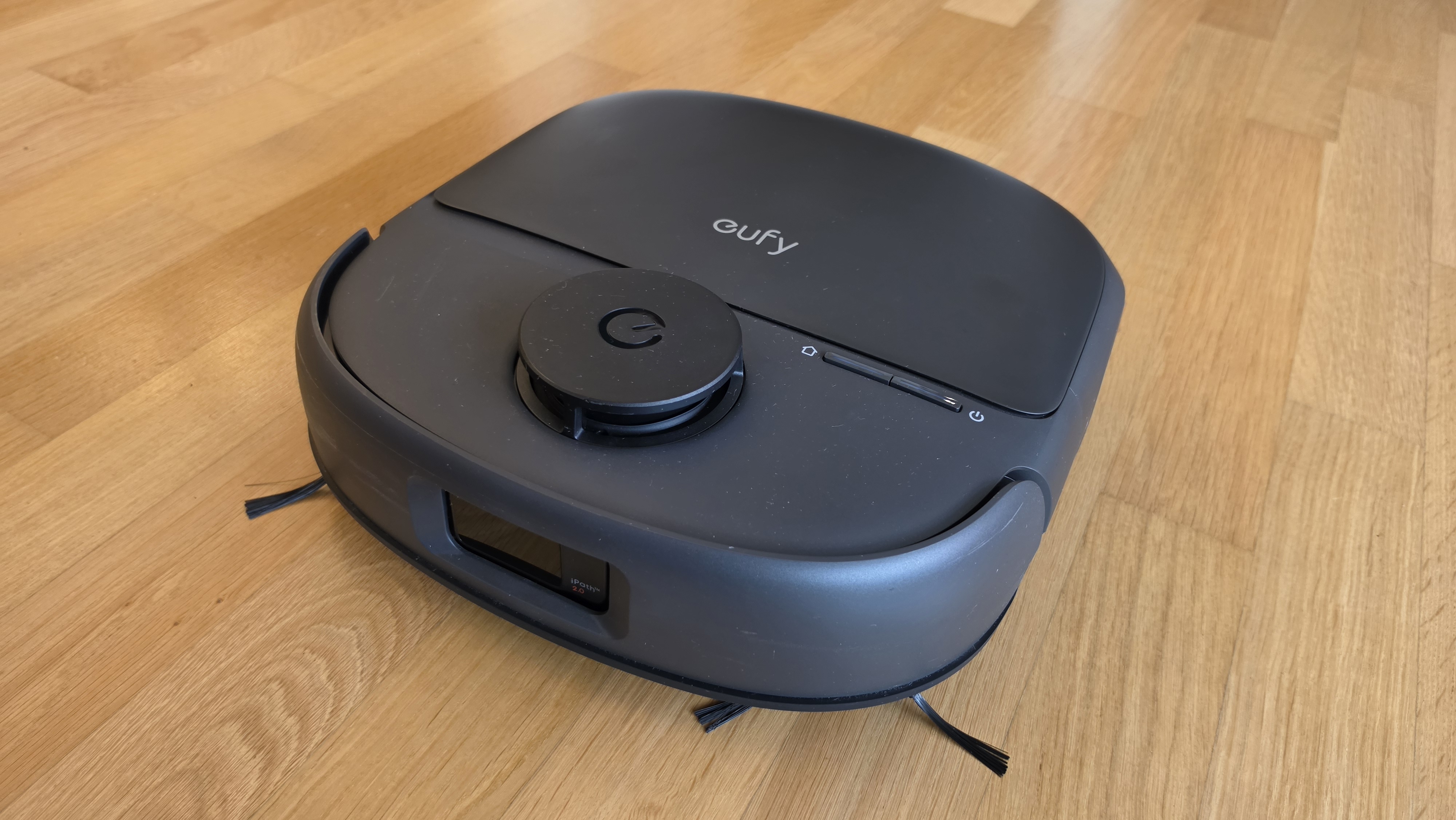 Test Anker eufy Omni C28 Končna ocena dobro čiščenje, učinkovita zaščita pred zapletanjem las in nekaj kompromisov